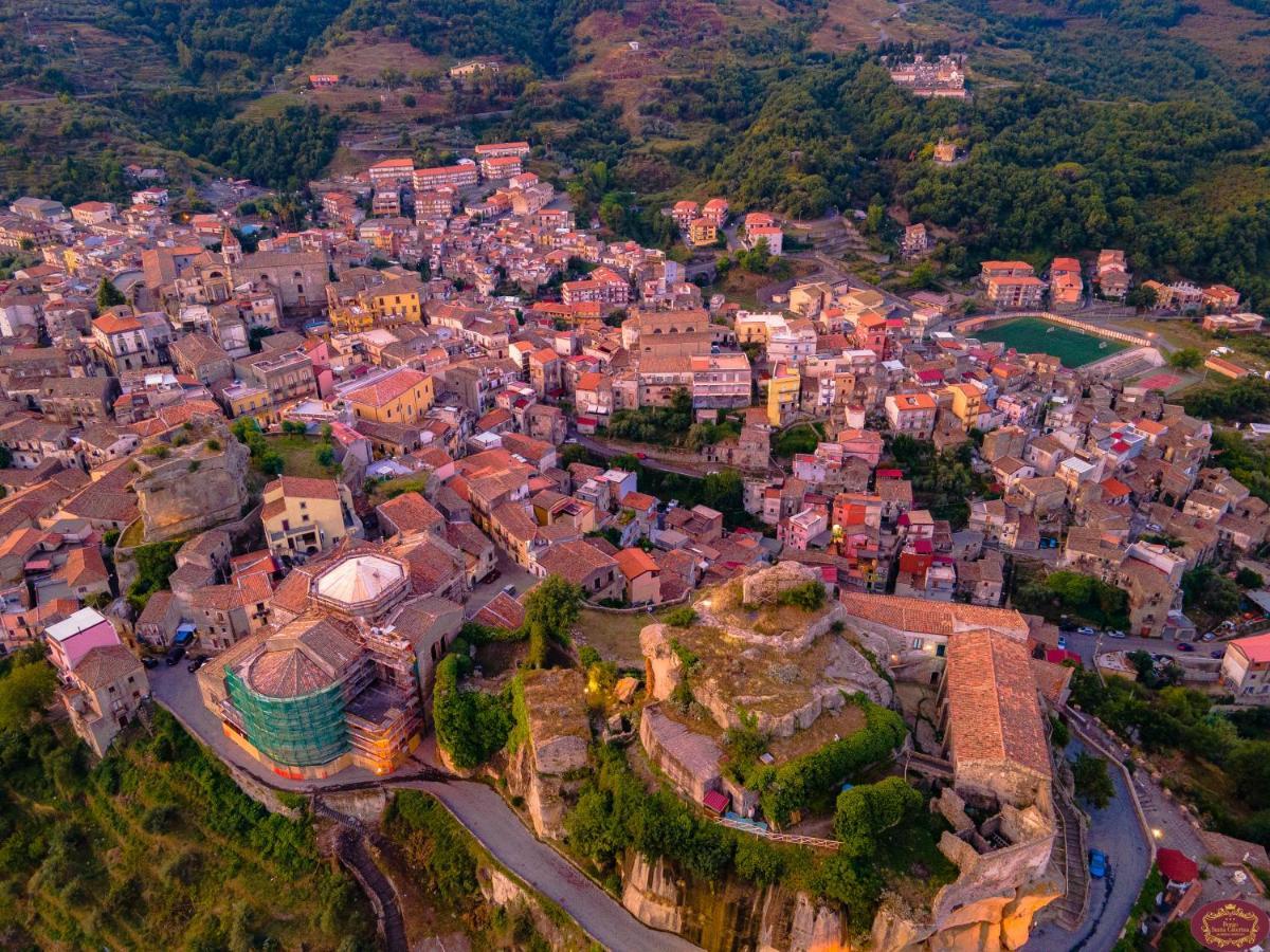 Albergo Diffuso Borgo Santa Caterina "Vintage" Кастильоне-ди-Сицилия Экстерьер фото